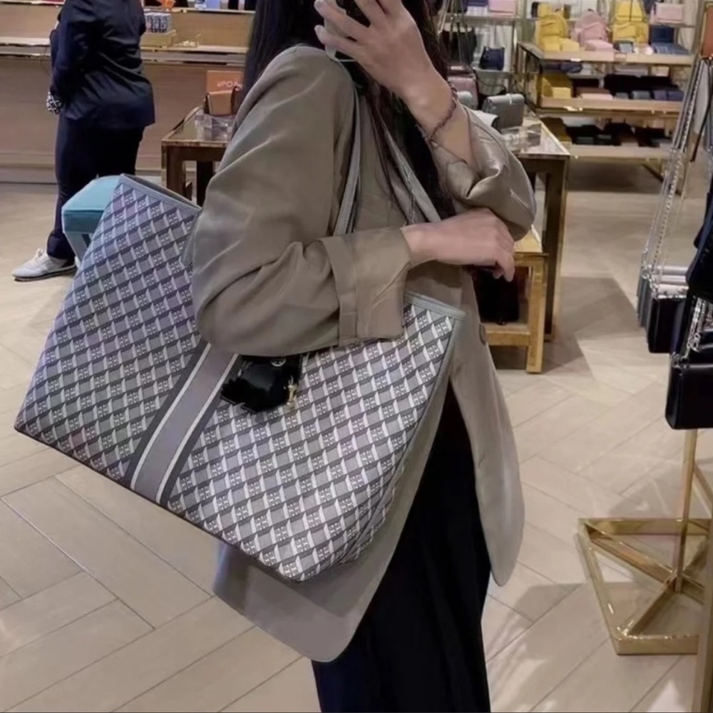 💝NeW! Tory Burch Geo Logo Tote Set - Picture 11 of 11